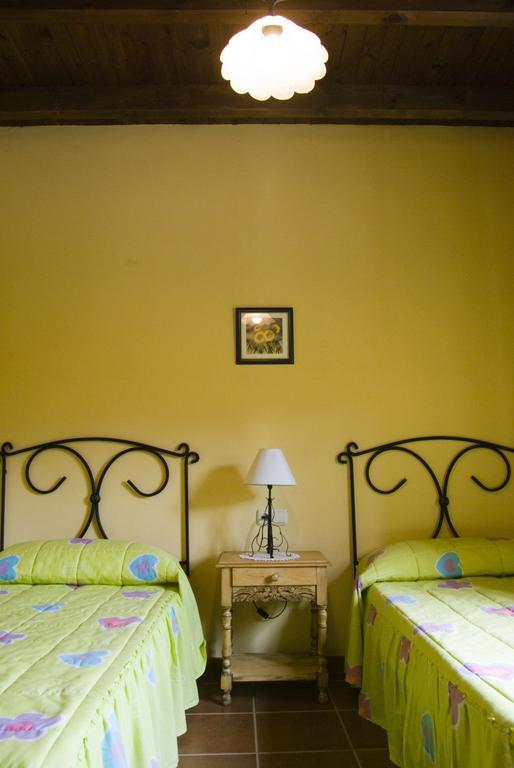 Rural Montes Malaga: Finca Pedregales Room photo